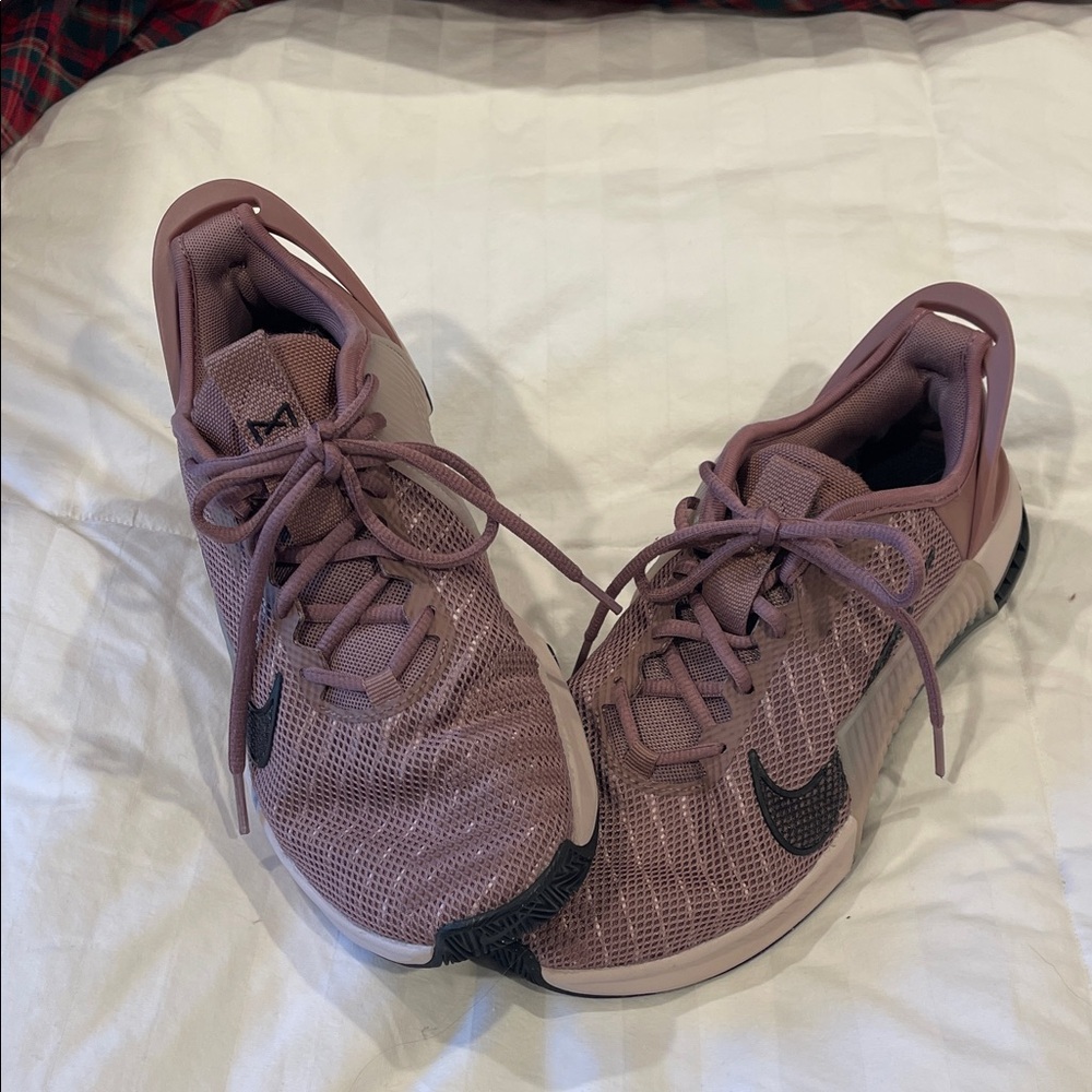 Nike Women's Metcon 9 Easy On